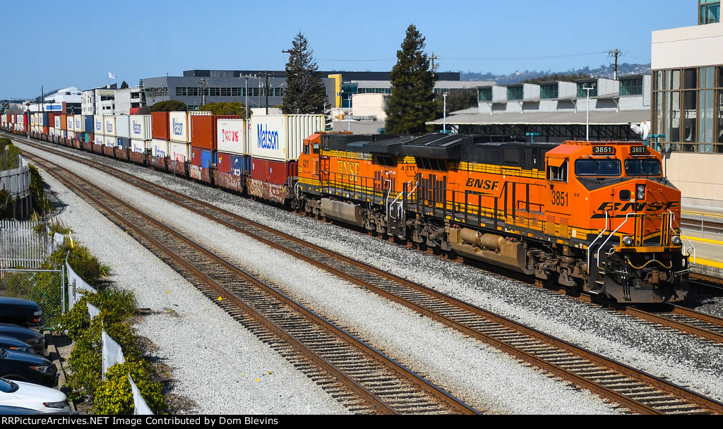 BNSF 3851